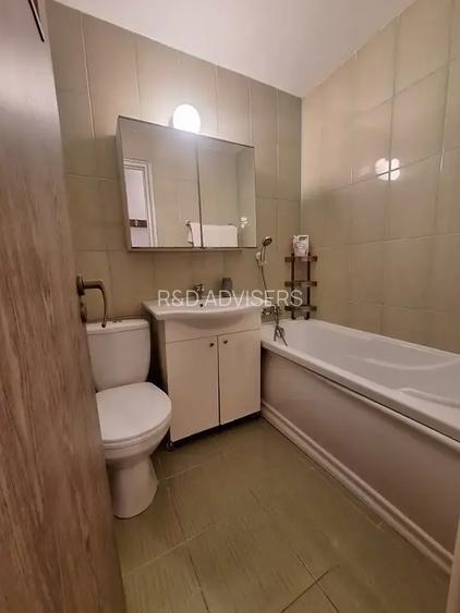 Apartament 2 camere decomandat 5 minute metrou Valea Ialomitei - 10