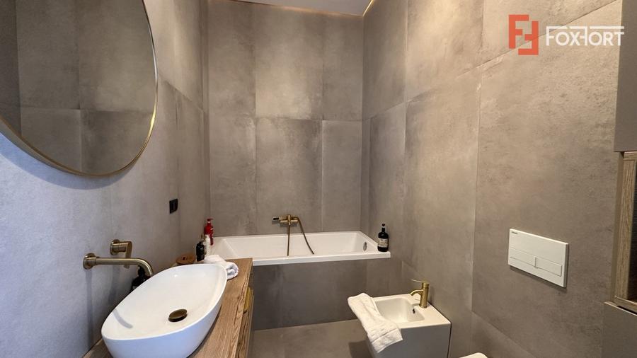 Duplex deosebit pe parter, 3 camere, 110 mp, in Chisoda