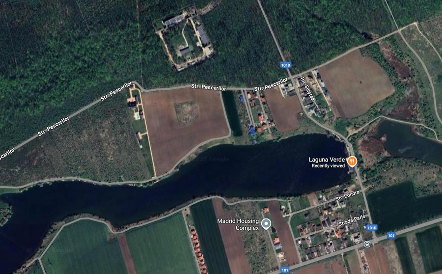 Teren de vânzare cu acces direct la lac, între pădure și apă – Moara Vlăsiei