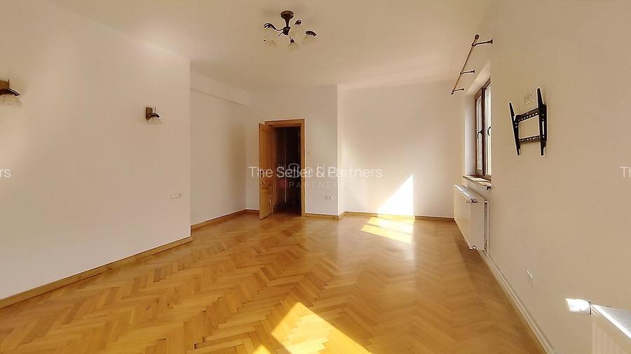 Proprietate cu terasa si vedere panoramica – Centrul Brasovului - 40