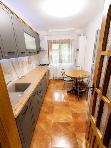 Închiriez (schimb) apartament 4 camere, complet mobilat