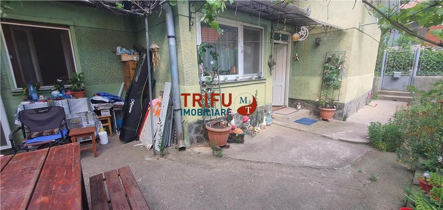 Casa cu teren pentru investitie zona Cetate