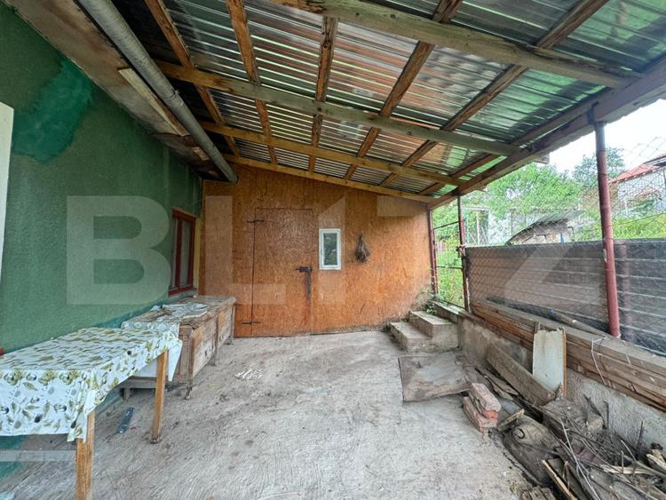 Casa cu 2 camere 50 mp si 836 mp teren, in Magura