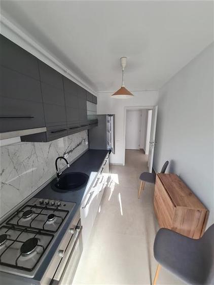 Apartament 2 camere, zona Tractorul-Qualis