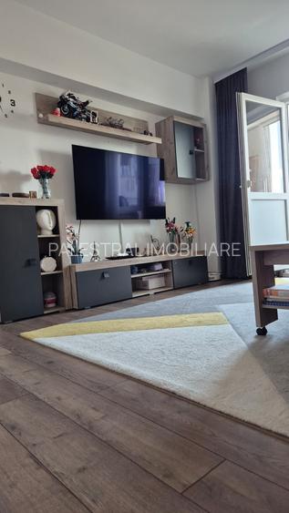 Apartament 3 camere Onix-Grivitei,renovat lux,decomandat,145000 Euro - 2
