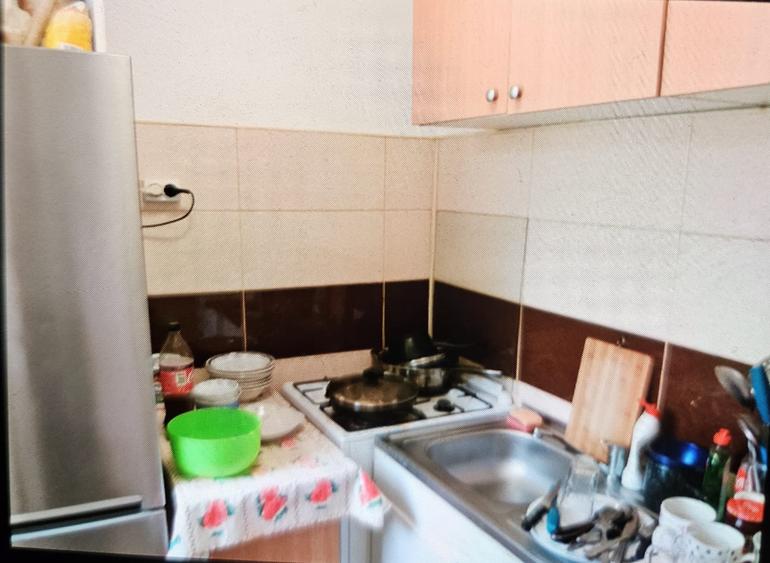 2 camere Ciresica 65000 euro