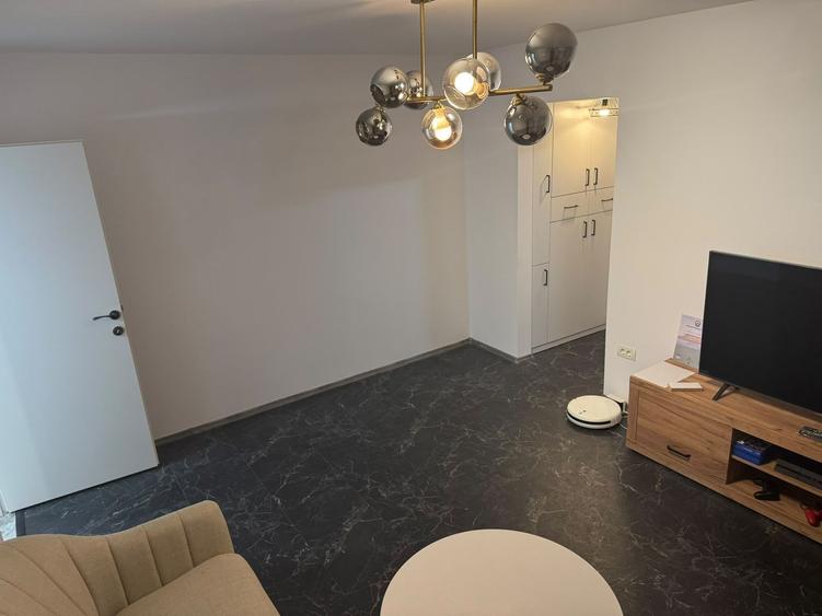 Apartament cu 3 camere de vânzare – Strada Huedin, Berceni