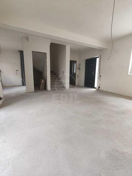 Duplex de vanzare,zona Urusagului