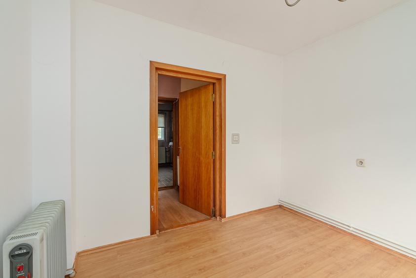 Otopeni - Teren 863MP, dubla deschidere Casa renovabila 56MP
