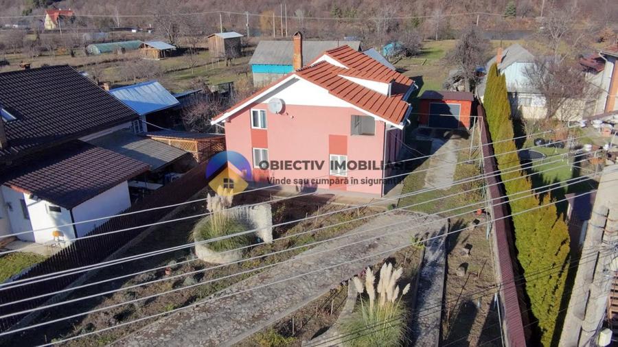 Casă + teren 5.098 mp de vânzare – Vaduri, jud. Neamț