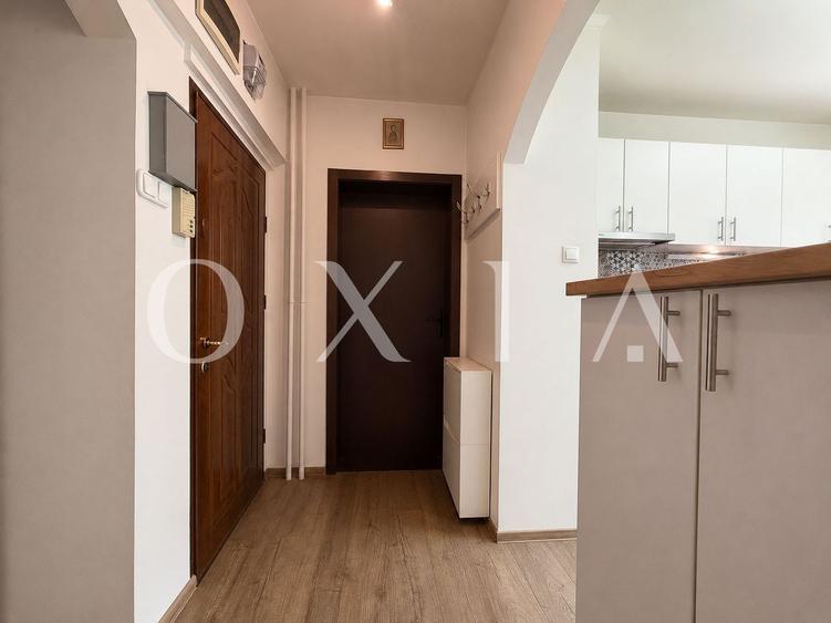 AX1319 Complexul Studentesc, Etaj Intermediar, Mobilat-Utilat