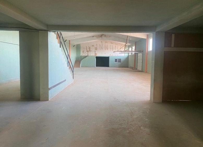 Hala de inchiriat,500 mp,zona Slobozia Sucevei