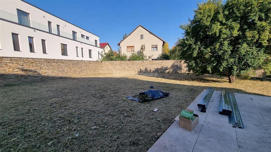 Vila - Bloc modern de 11 camere zona Centrul Civic , Onix - 40
