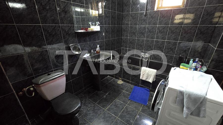 Casa cu piscina si curte libera 438mp de vanzare in Turnisor Sibiu - 12