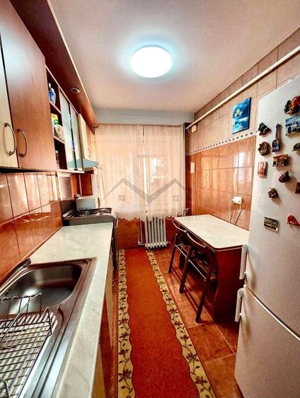 2 camere iintermediar Podu Ros - Piata Nicolina
