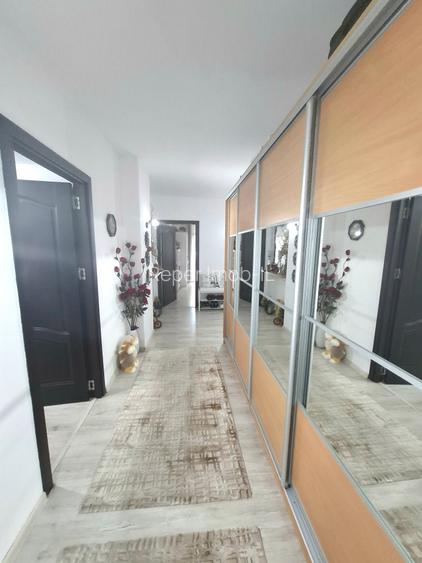 Apartament 3 camere, 84 mp utili, 2 băi+ terasă 17 mp,zona N Rm Vâlcea - 9