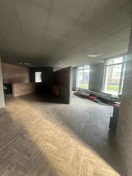 Spatiu comercial de vanzare ,98 mp , BMW