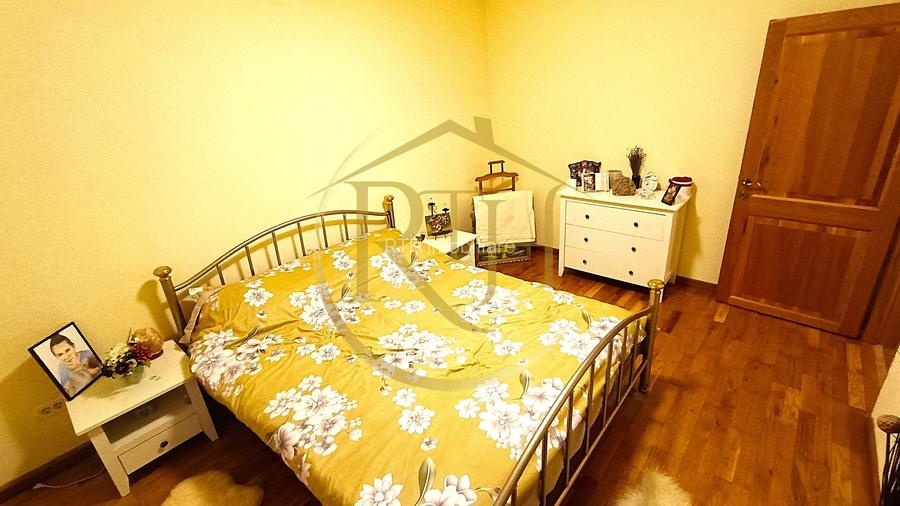 Vand vila  5 camere construita cu materiale premium in Giroc, pret 185000 euro - 7