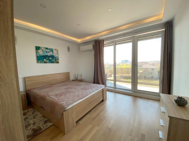 Apartament 2 camere foarte spatios cu terasa// loc parcare