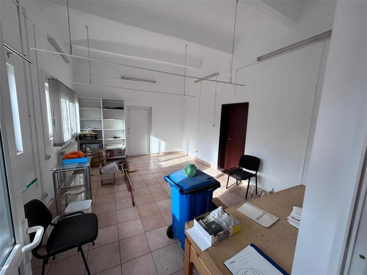 Hala industriala de vanzare in Marghita – 650 mp hala + birouri 200 mp, teren 34