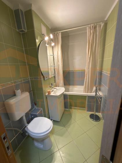 Apartament 4 camere de închiriat în zona Inel I, termen lung