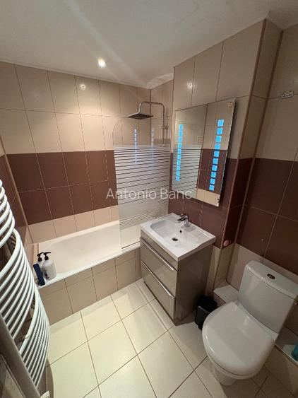 Apartament 3 camere , 2 băi în Brașov - 8