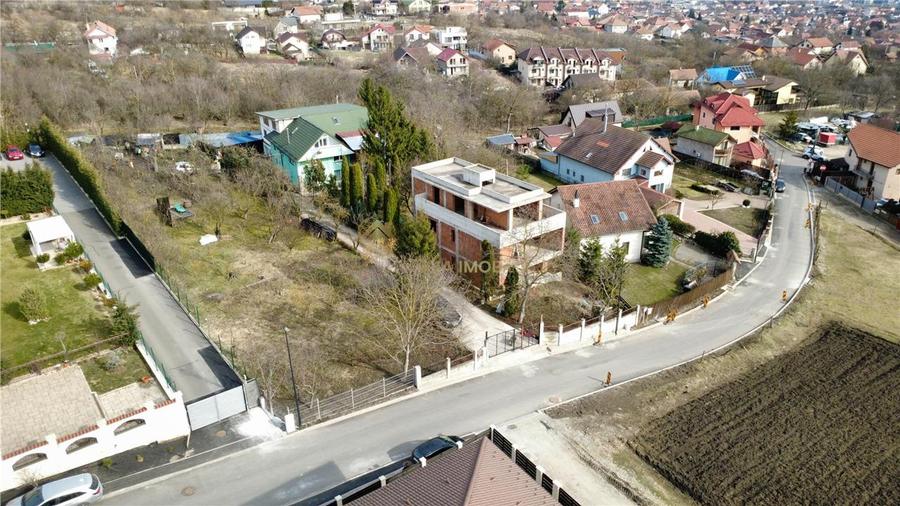 CASA 16 CAMERE TEREN 3259 DAMBUL ROTUND