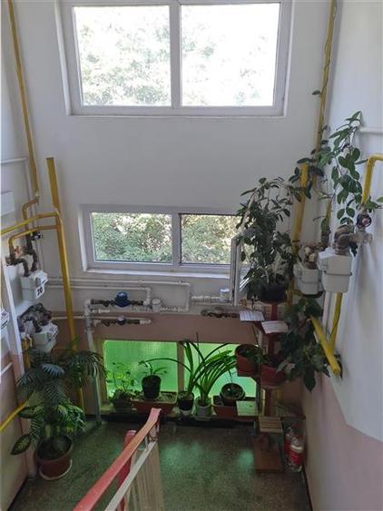 3 camere cu centrala in Craiovita-comision 0%