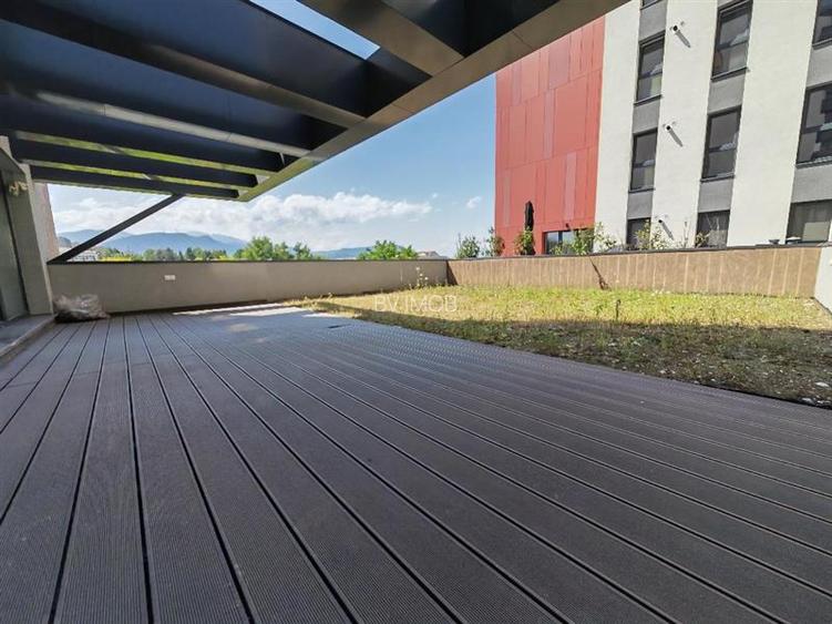 Inchiriem Apartament 3 Camere, Partial Mobilat, Open Space, Tractorul