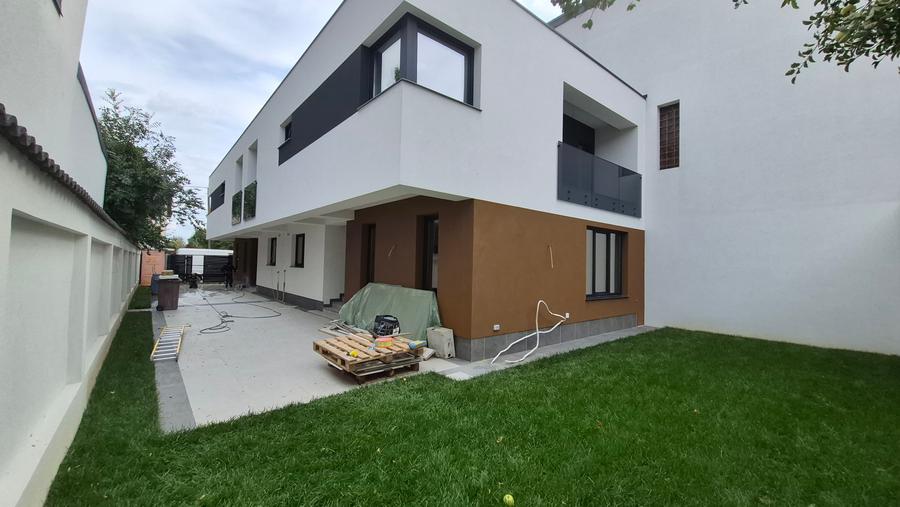 VILA SUPERBA CU 5 CAMERE AMPLASATA IDEAL