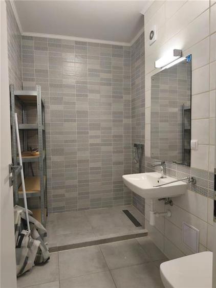 Spatiu Comercial Maurer 39 mp Loc Parcare Terasa