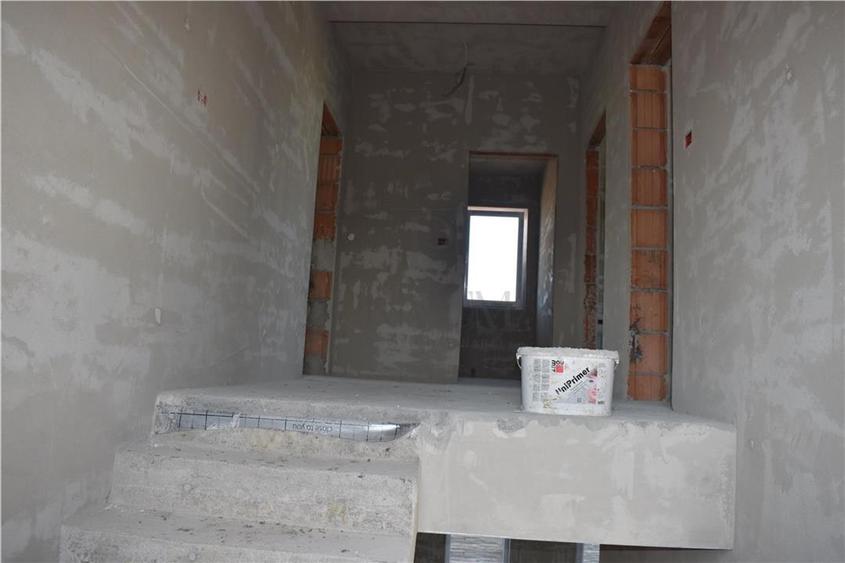 Casa individuala - zona foarte buna- proiect deosebit - posibilitate alegere fin