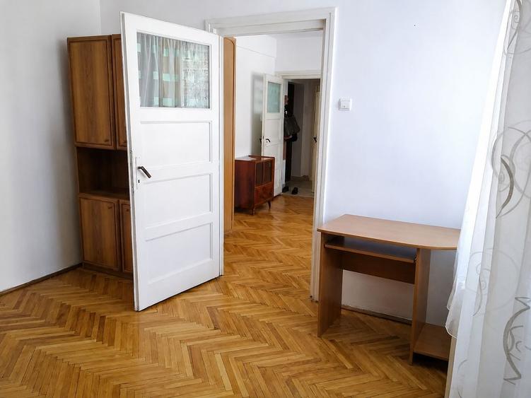 Apartament cu 2 camere de inchiriat, str Andrei Saguna, zona Centrala