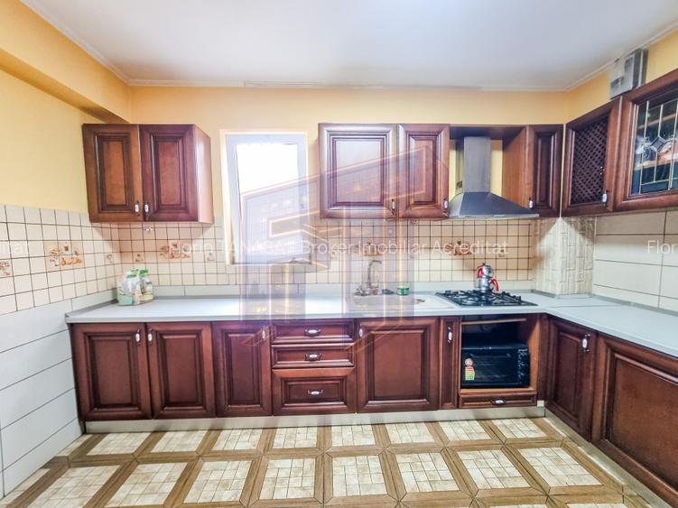 Casa 10 camere Andronache, S+P+1+M, potrivită pentru Clinică, Scoală, Azil - 4