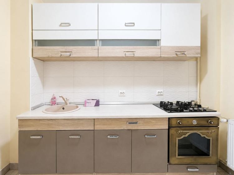 Apartament spatios de închiriat cu 3 camere - zona Iosefin / Piata Iuliu Maniu