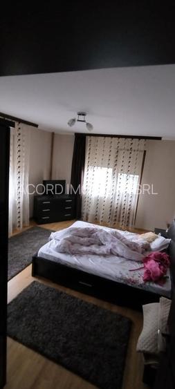 Casă / Vilă cu 6 camere în zona Kamsas - 7