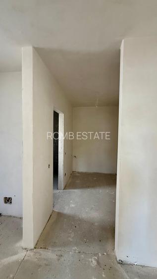 Duplex cu 5 camere, 2 garaje, semifinisat, zona Tauti - 7