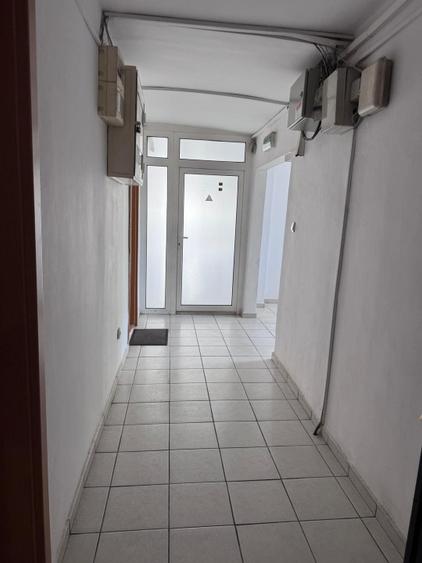 Inchiriem pe termen lung un bloc intreg  , 44 de garsoniere in Timisoara