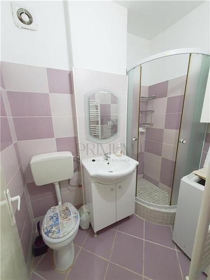 COMPLEX SATUDENTESC - 1 cam - etaj1 - centrala proprie - RENOVAT RECENT