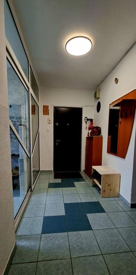 Inchiriere 3 camere,centrala termica,2 bai,proaspat renovat,bloc reabilitat,75 m
