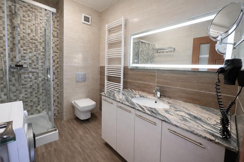 Direct proprietar 3 camere mobilat si utilat 111 Mp include 3 parcari