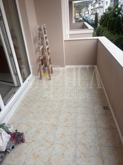 Apartament 2 camere de vanzare in Floresti