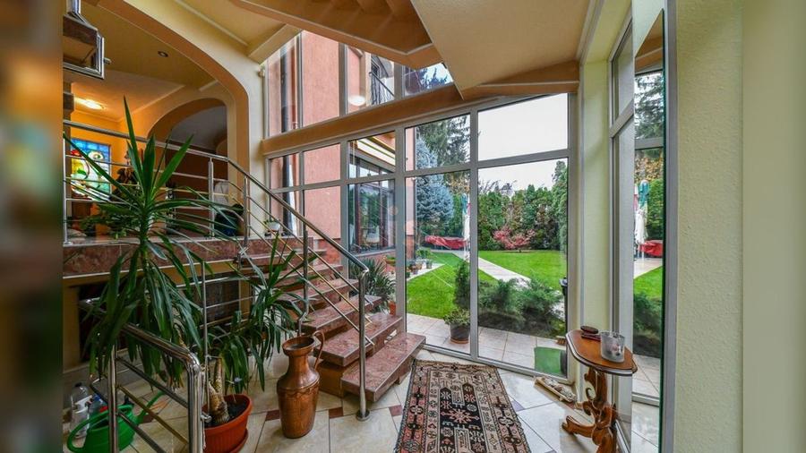 Casa in Andrei Muresanu | Zona exclusivista | Suprafata 280mp utili |