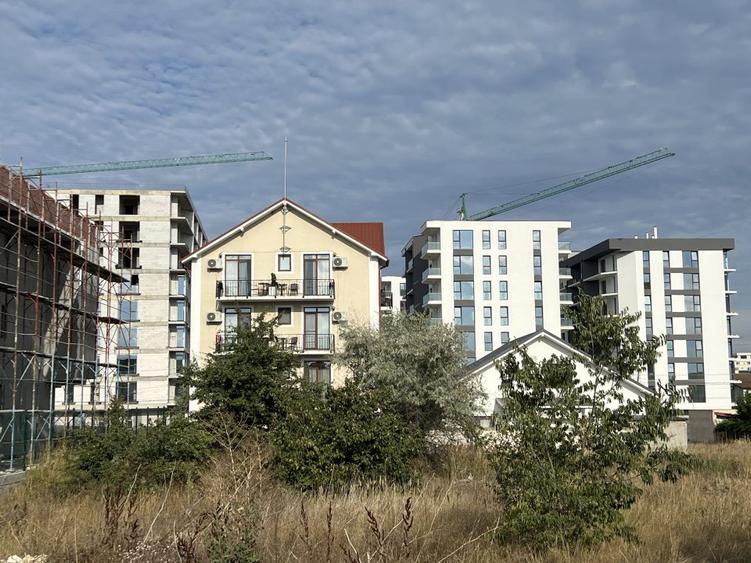 Vând teren intravilan Mamaia Sat-Negociabil