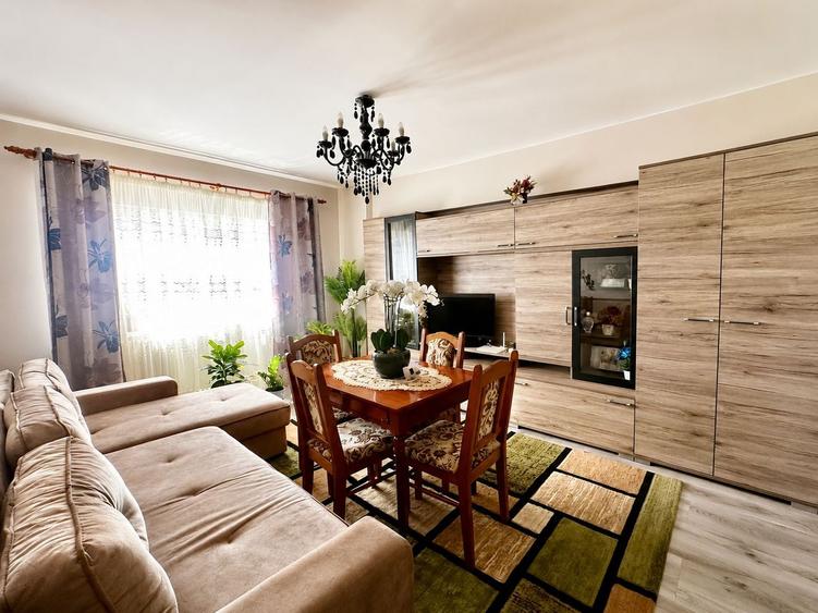Apartament 4 camere, etaj intermediar, 82 mp, Piata Flora Manastur