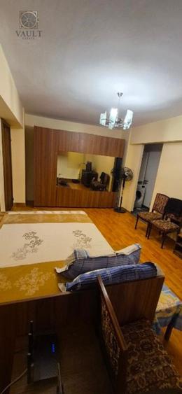 Apartament 3 camere - bloc 1984 - Titan