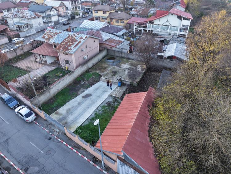 Casa individuala- teren 673 mp, Bl. Vrancei-Voluntari • Deschidere 22 ml