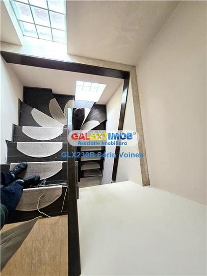 Casa 5 camere Crangasi | 210 mp | P+1+M | curte libera 350 mp | metrou - 20