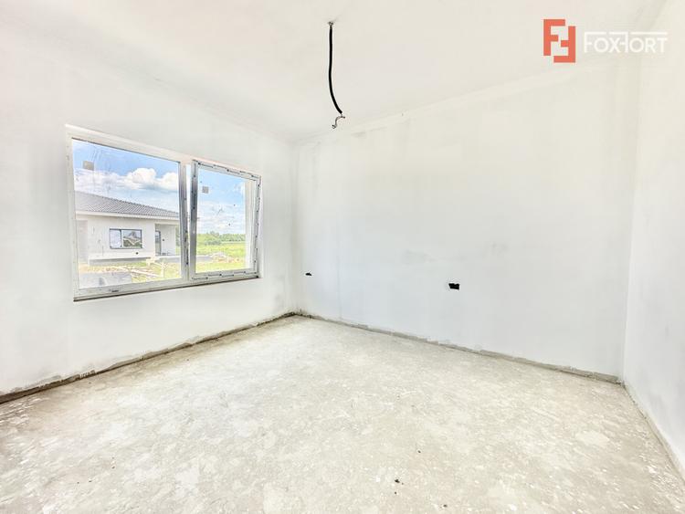 Duplex cu 3 camere si 2 bai - 76 mp utili - Bucovat
