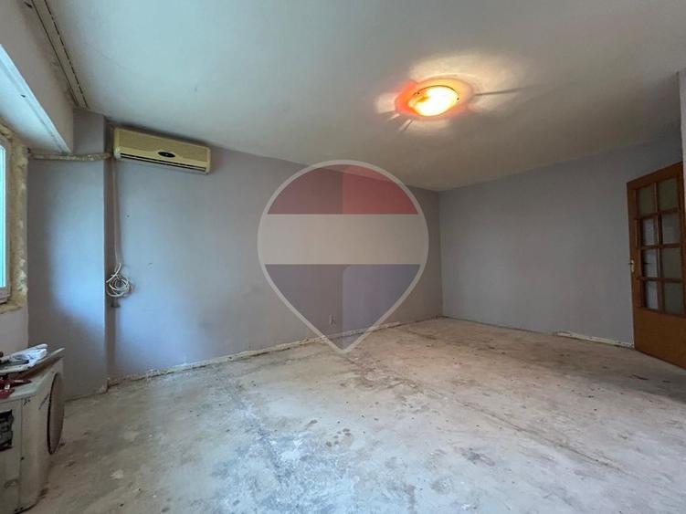 Vanzare Apartament 1 Camera 36mpu Bloc Anvelopat 1986 Metrou Dristor